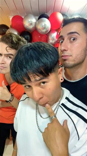 La señoritas 😂 ‪@Soyjorgebernal‬ ‪@editogomez‬