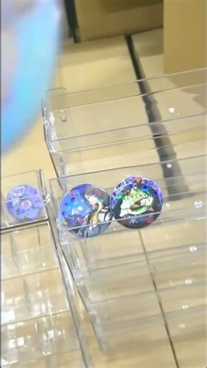 Acrylic badge displays make your collection shine! #acrylicfactory #acryliccustom#acrylicfabrication