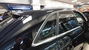 2.6K views · 84 reactions | Napoli Roma Napoli Audi Q3 Car tablet 8 pollici a scomparsa €990 compresa installazione guardate che lavoro di oscuramento vetri è stato eseguito SCANDALOSO !!! in un secondo momento torneranno a Roma e ci penseremo noi toglieremo questo schifo e faremo un lavoro come si deve quality  | Audio Elite | Facebook