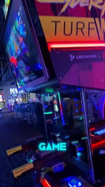 Cyberpunk 2077 Memes and Gameplay Highlights