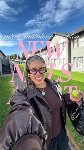 Tortoise Shell Nails with Gold Bangles: Part 1