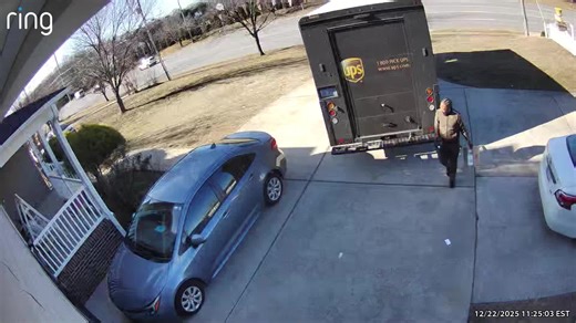 come on @UPS something was very expensive in the box which ur driver boke #ups #upsdriver #foryoupage #fy #fyp