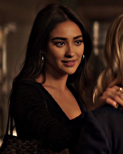 Exploring Emison's Love in a Parallel Universe