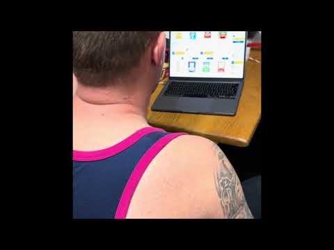 How to make a farm swear? Ask them to use a laptop #badlanguage