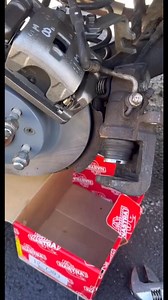 My Mobile Mechanic teaches you a the proper way to stop fluid leaking from your brake hose#mechanic #auto #autorepair #brake #brakes #caliper #mobilemechanics #mechaniclife #automotive #fixit #repairman #fixit #repairman #repairs | My Mobile Mechanic / Auto Repair & Brake Replacement.