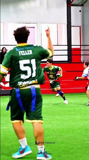 "Brash Financial" Deli Packers Saul Fruitman elevated for a clutch grab and huge interception! 💥🔥