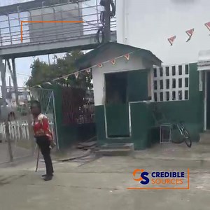 88K views · 534 reactions | Huston Secondary School was chaos and commotion today as yet another teacher was allegedly assaulted by a parent and student. Seen here, she is said to have defended herself. (Tonight 'In The Ring' we speak to her and other teachers about the situation. | Credible Sources | Facebook