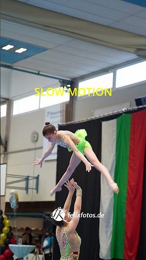 See this trick in Slowmotion - Josie & Liora - acrobatic gymnastics Germany