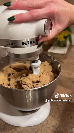 Perfect Chocolate Chip Cookie Recipe: Crispy Edges, Chewy Centers