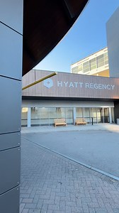 Experience a day in the life at Hyatt Regency Boston Cambridge! 🏙️ Start your morning just minutes from the historic Harvard Square, then indulge in fresh, authentic lobster rolls just steps away. After a day of exploring, unwind with a delicious dinner at Paperback Tavern, located right inside the hotel. The perfect place to stay, explore, and enjoy all that Cambridge has to offer! | Hyatt Regency Boston Cambridge