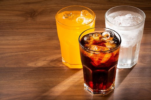 6 consequências do refrigerante para a saúde