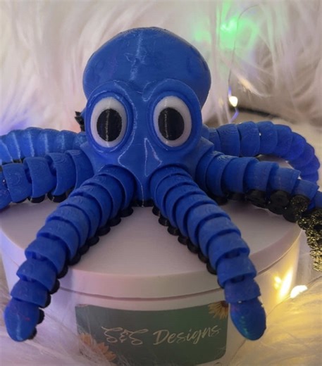 Custom made 3D fidget octopus in various colors by S&S Designs (like and follow on Facebook) #3dprinting #3d #octopus #fypシ #blue @Sarah Griscavage