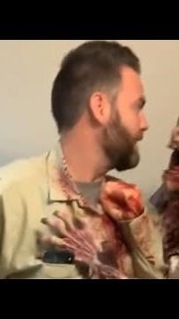 Guy Wears Terrifying Zombie Costume To Scare His Family - 1151210