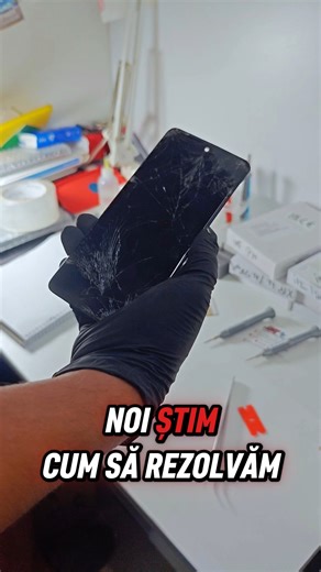 📱 Ți s-a întâmplat să rămâi cu telefonul blocat sau să nu mai funcționeze cum trebuie? Noi avem soluția! 🔧 De peste 10 ani, echipa Doctor Display Galați redă viață telefoanelor și le face să funcționeze ca noi. 🙌 👉 Când ai nevoie de ajutor pentru telefonul tău, știi unde să ne găsești | Doctor Display Galați - Reparații Telefoane / Tablete