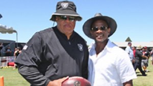 Hall of Famer Rickey Henderson Talks Derek Carr, Raiders' Football