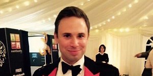 London Marathon runner dies after collapsing near mile 23