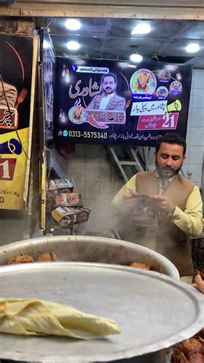 FAMOUS LAHORI CHARGHA RECIPE | The Best Whole Steam Roast Chicken | Degi Masala Chicken Chargha !