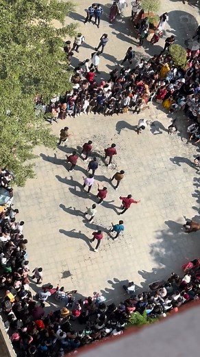 6.2K views · 55 reactions | Class time e jokhn flash mob hoy!!! IUBAT—International University of Business Agriculture and Technology . . . . . . . #IUBAT #hilightseveryonefollowers2025 #hilightseveryonefollowers2025 #viralpicture2025 #fbyシvideo #iubatian #flashmob #iubatflashmob | JANN ArT | Facebook