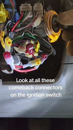 These quick splice connectors do more harm than good. This 2013 4runner had an intermittent no start with a p1604 start ability malfunction dtc stored. Luckily the ignition was the first thing I checked. #mechanic #automotivetechnician #diagnostic
