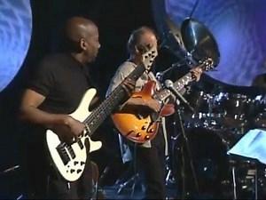 Fourplay - Live on Jazz Central (1999) _____________________ 101 Eastbound Charmed, i`m sure Little foxes Blues Chant Midnight stroll Four --------------------------------------------------- Bob James - Piano Nathan East - Bass, Vocals Larry Carlton - Guitar Harvey Mason - Drums | Avant Garde Music