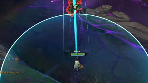 女警：跟我比射程....啊