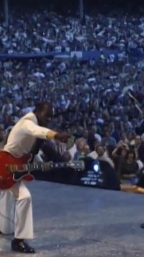 Chuck Berry and Bruce Springsteen Rock Hall Concert Opening 1995