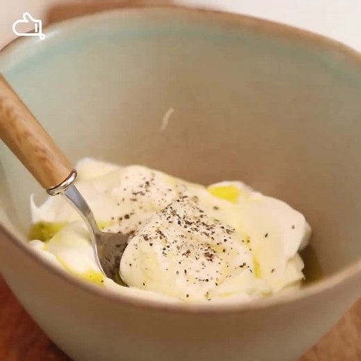 Salade de concombres à la crème fraîche