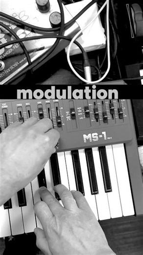 Work in progress: recording synth with modulation (dry MS1). #techno #technomusic