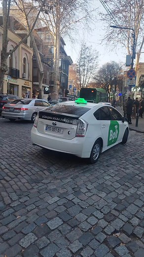 Taxi Services in Tbilisi: Bolt and Prius Options
