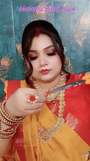 1.9K views · 4.4K reactions | Marathi bindi hack ✨✨.. . . . #makeup #bindi #reelsinstagram #beauty #beautytips #hairstyle #instagram | Mandhvi Mishra | Facebook