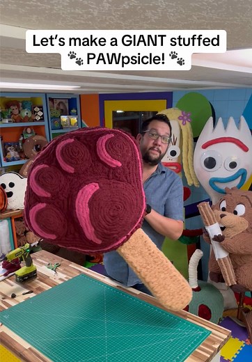 Giant Zootopia PAWpsicle DIY: How to Make an Oversized Nick Wilde Popsicle Plush