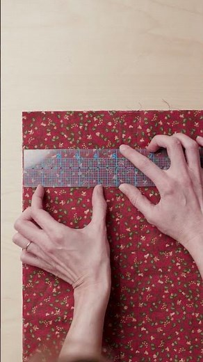 This technique lets you make a pillowcase AND wall hanging all at once! #quilting #quiltingtutorial