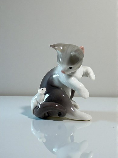 Retired Lladró Porcelain Figurine – Cat and Mouse With Pink Bow - Etsy