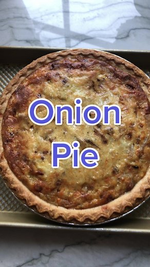 Delicious Onion Pie Recipe with Ritz Cracker Crust