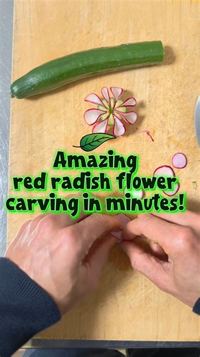 Amazing red radish flower carving in minutes!#fruitcarving #vegetablecarving #satisfying #foodart