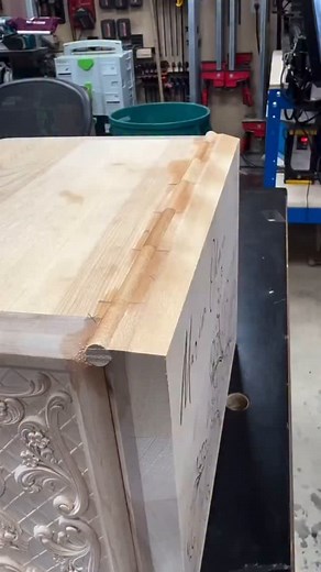 一榫一卯严丝合缝。Each mortise and tenon fits perfectly.#china #tree #changsha | Hi Echo