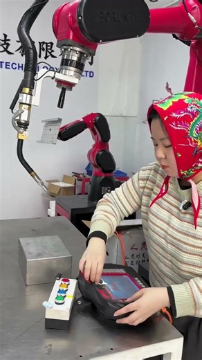 Berrant welding robot, with a 1.8-meter reach, 20-kilogram payload, and 0.05mm,