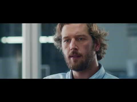 Quand t'es bloqué en réunion avec ton boss... #SayNoToOrdinary (Canada)