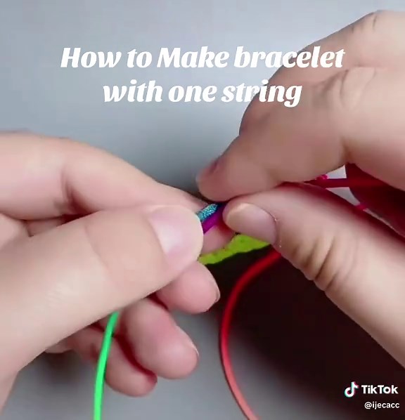 How to Make a Red String Bracelet: DIY Guide