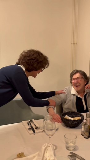 Engagement des aides-soignants en Ehpad à Paris