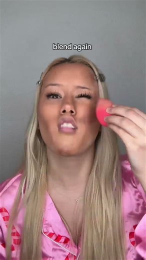 GRWM on a wiggle board 🫨 Do you like the result? 👀 #makeup #joke #makeupchallange