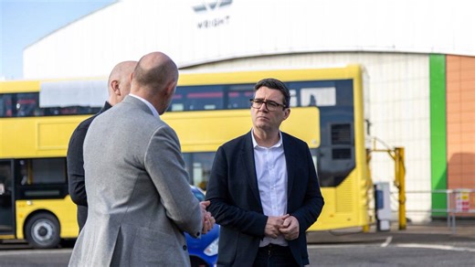 Burnham orders 55 electric buses for Bee Network