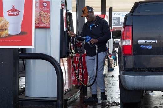 Despite slow burn predictions, gas prices accelerate in Fargo-Moorhead