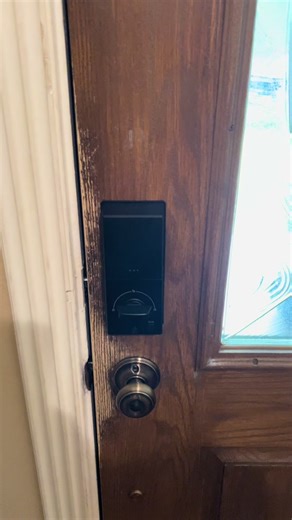 Smart Door Lock Installed 🔐 Pin code access Fingerprint access Keyfob access Key access Phone access with bluetooth #smartlock #smarthome #doorlock #smartdeadbolt #quicktechav
