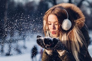 20 Songs You Should REALLY Add To Your Winter Playlist