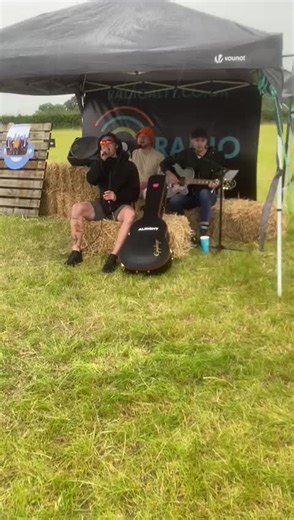 Bye bye now, baby acoustic in the rain. @ALRIGHT #indiemusic