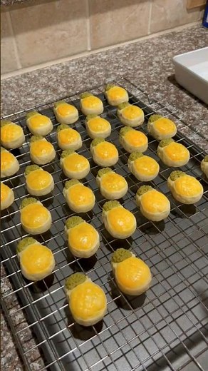 Taiwanese Pineapple Cake | Roti Nanas Taiwan #cake #pineapplecake #pineapplerecipes #pineapple