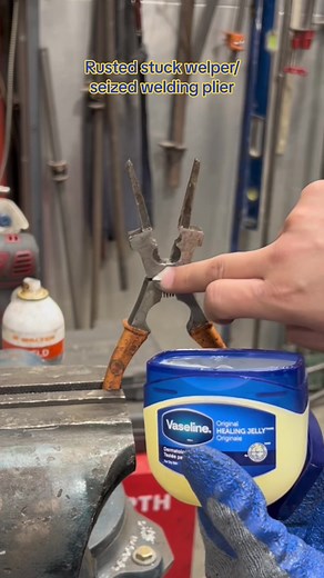 One of an old #tipsandtricks to fix a seized #welding plier using #sawjaw
