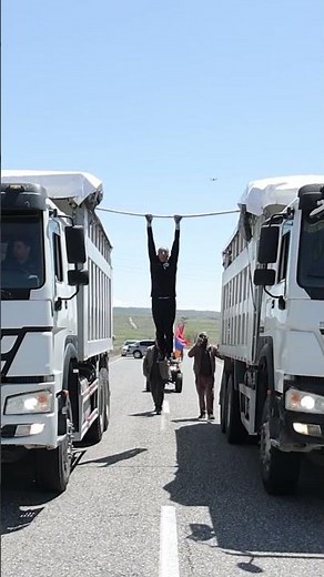 Now THIS is some serious strength 💪