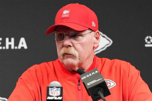 Chiefs fire Todd Pinkston, two more assistants depart